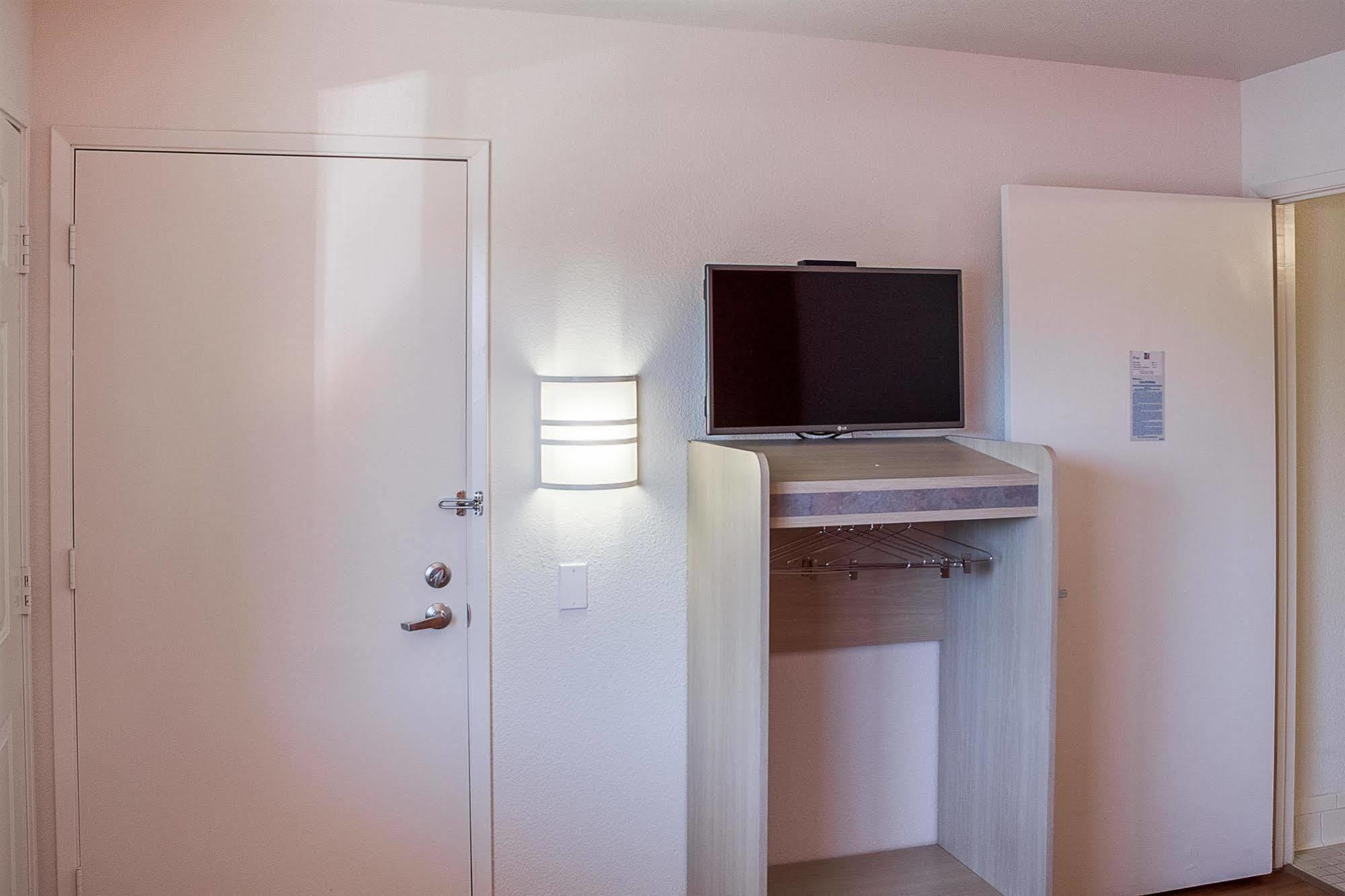 Motel 6-Ukiah, Ca Ngoại thất bức ảnh